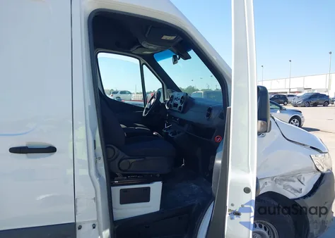 2024 Mercedes-Benz Sprinter 2500 Standard Roof 4-Cyl Diesel from USA, damaged, VIN W1Y4KBHY0RT167449